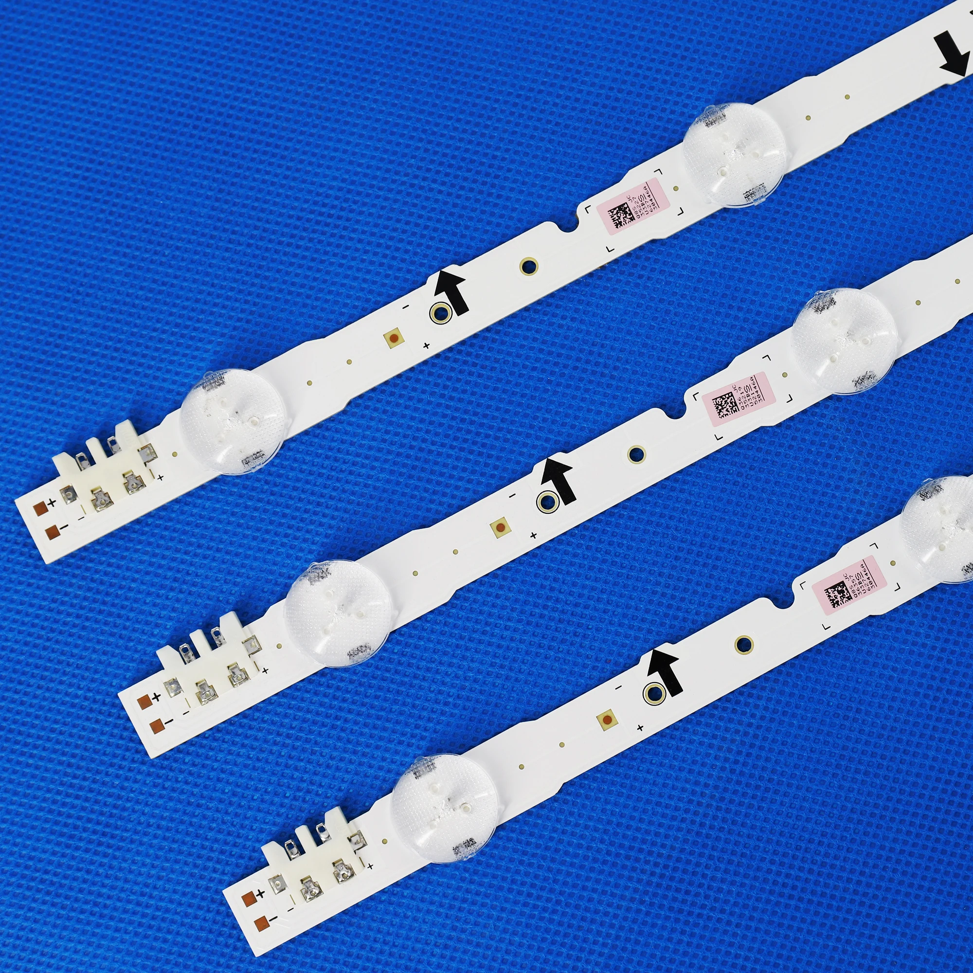 

650mm LED Backlight Lamp strip 7leds For Samsung 32 inch TV 2014SVS32HD D4GE-320DC0-R3 CY-HH032AGLV2H BN41-02169A BN96-30445A