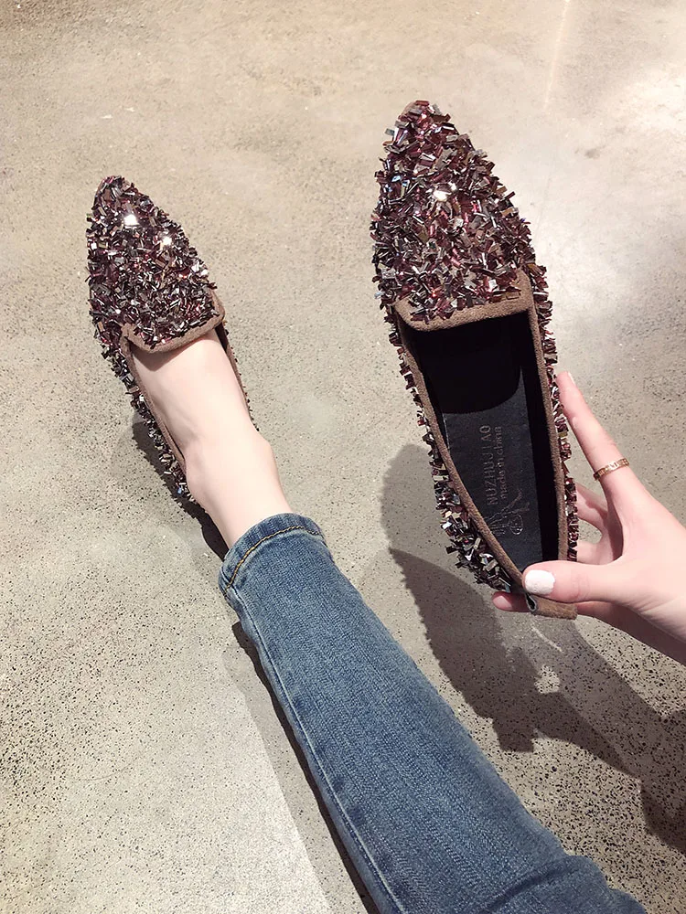 Женская обувь на плоской подошве модная с острым носком женские лоферы летняя