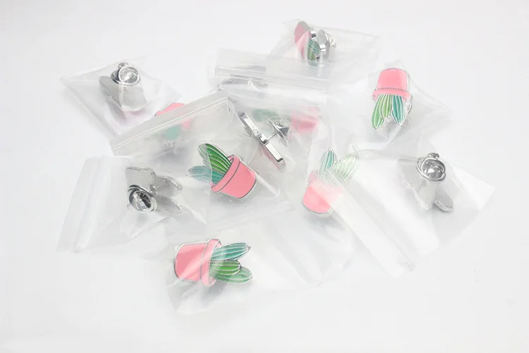 

Cactus Plant Potted Shape Enamel Cartoon Pins Send a Friend A Gift Commemorative Badge Brooch