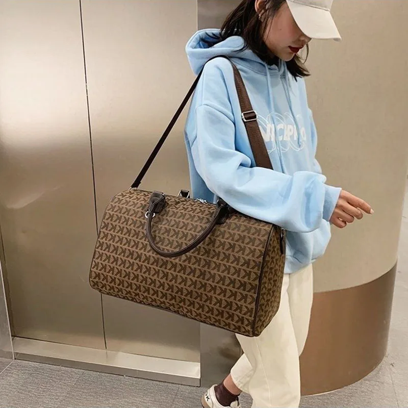 

Luxury Designer Brand Travel Bag Women and Men Large Capacity Hand Luggage Travel Totes Vintage Weekend Duffle Female 2021