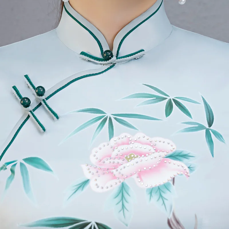 

Pink Sweet Flower Print Long Cheongsam Women Exquisite Diamonds Trim Novelty Qipao Elegant Mandarin Collar Chinese Dress M-4XL