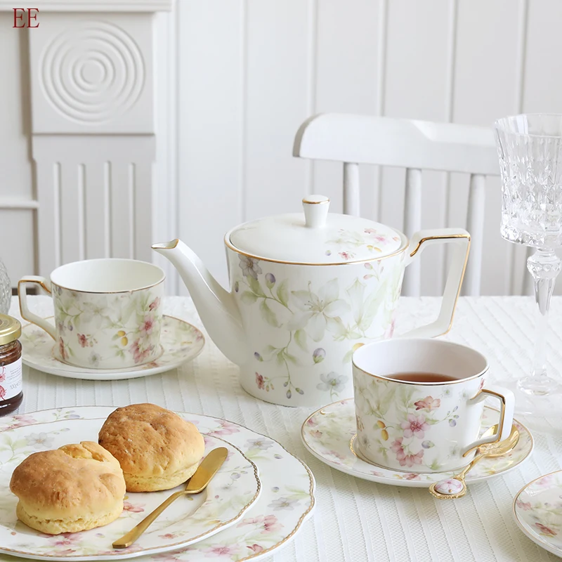 Фарфоровые чайные чашки ручной росписи из костяного фарфора королевская