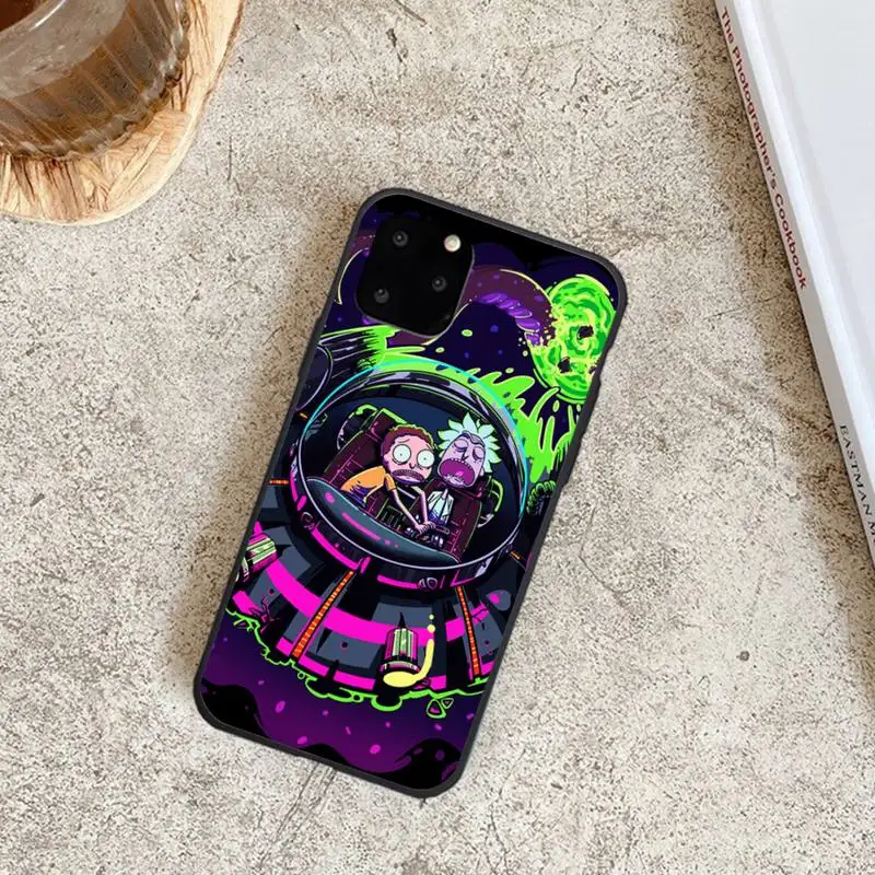 

Cool Cartoon Funny Anime Rick Morty Phone Case for iPhone 8 7 6 6S Plus X 5S SE 2020 XR 11 12 Pro mini pro XS MAX