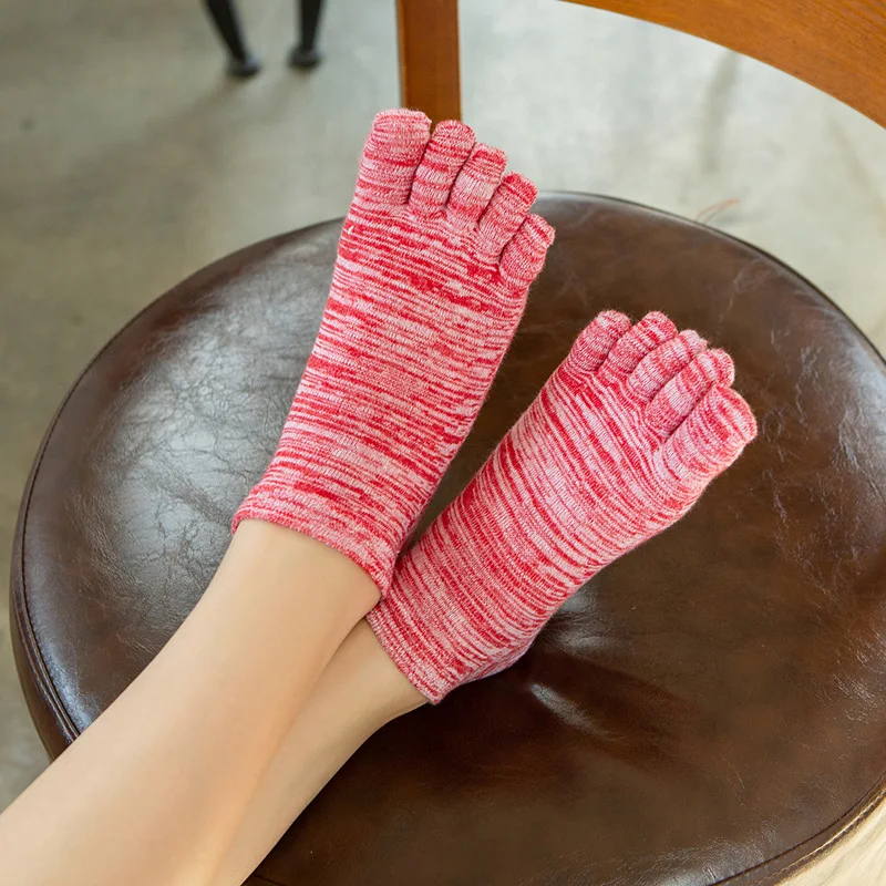 

Осенне-зимние женские хлопковые носки с пятью пальцами, цвет красный, синий, желтый