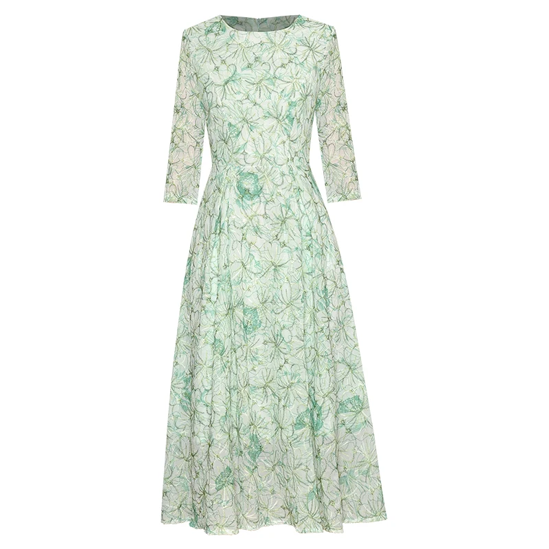 

Crew neck 3 / 4 sleeve heavy work Embroidery Flower waist close up mid length princess style fresh dress fall 2020