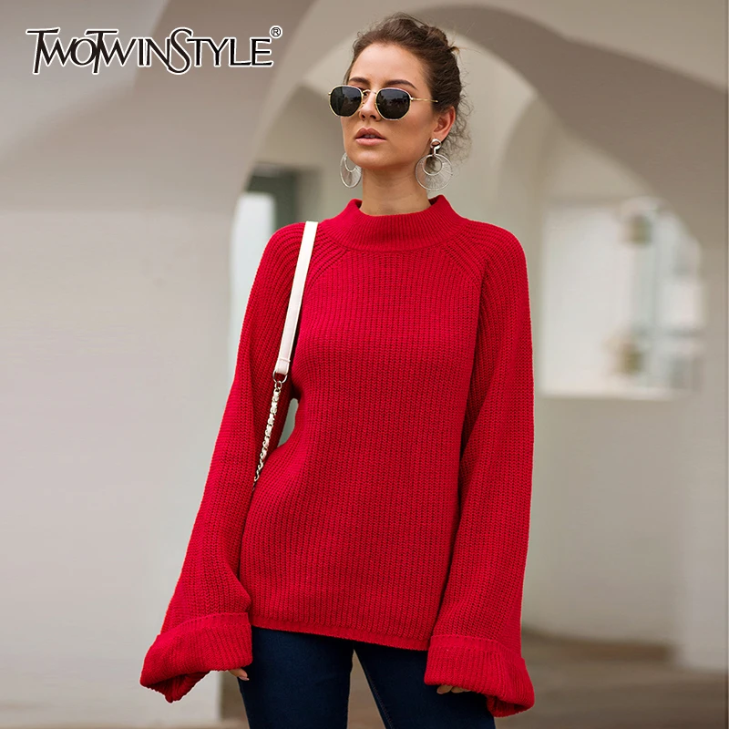 TWOTWINSTYLE однотонный Свободный вязаный женский свитер водолазка с расклешенными рукавами пуловеры негабаритные свитера женские осень