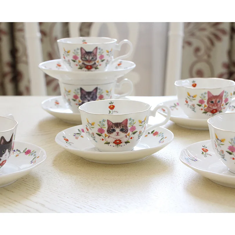 Керамическая кофейная чашка и блюдце в комплекте керамическая чайная милая