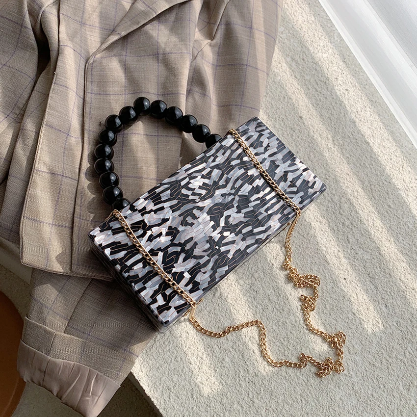 

TOYOOSKY Transparent Acrylic Bags Clear Clutch Purses PVC chain Box Women Shoulder Bag Day Clutches Bags Party Evening Clutches