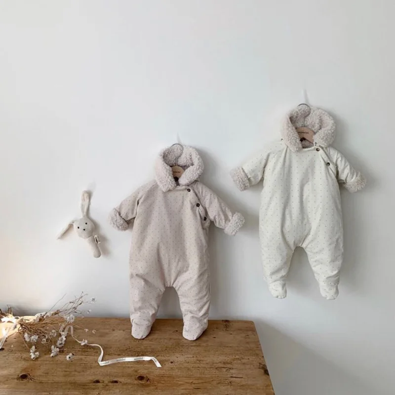 

Комбинезон детский зимний, с капюшоном, утепленный