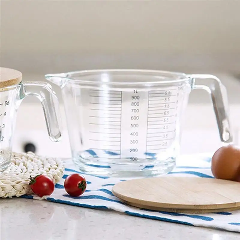 

1Pc Measuring Glass with Wooden lid Heat-resistant Glass Measuring Cup