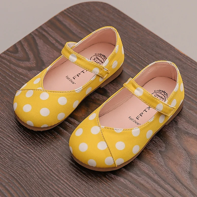 Весенняя модная детская кожаная обувь для девочек Обувь принцессы в горошек
