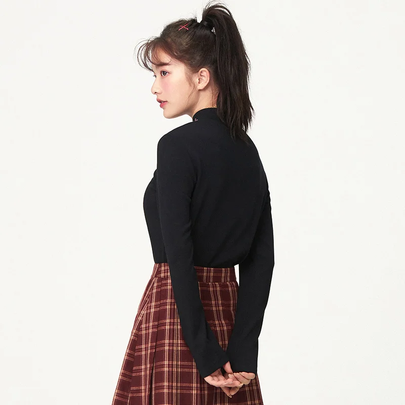 

SEMIR De Velvet Long Sleeve T-Shirts Women 2021 New Autumn And Winter Stacked Half High Neck Bottoming Tshirt Fashion Black Tops