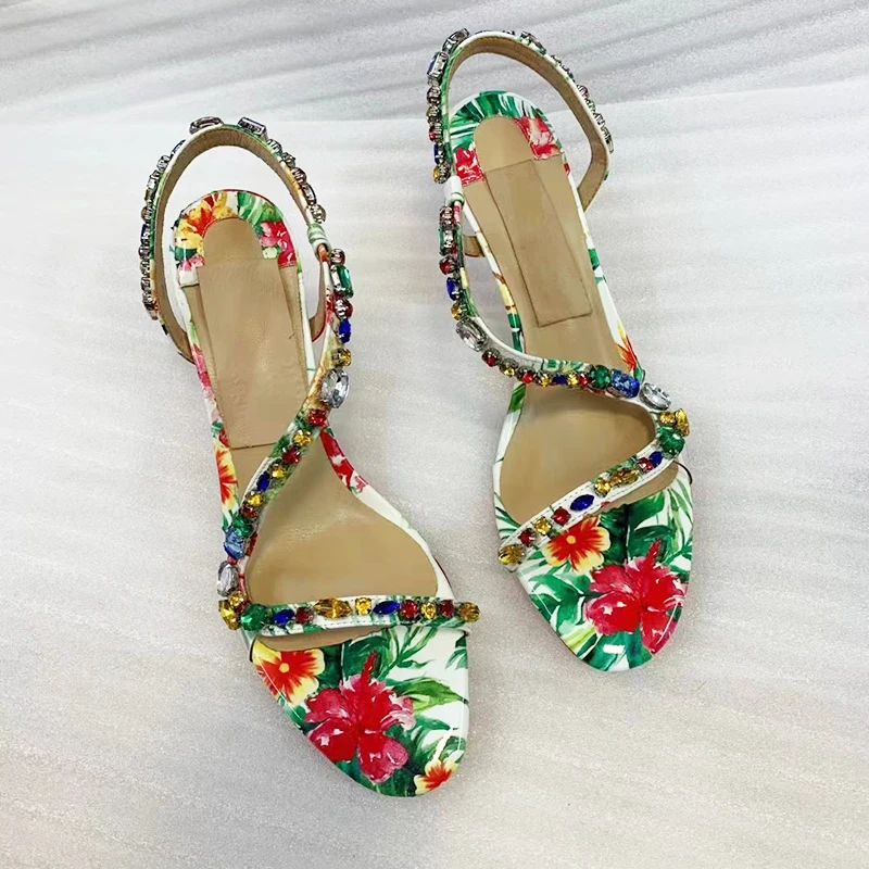 Женские босоножки на высоком каблуке сандалии с цветными кристаллами и цепочкой