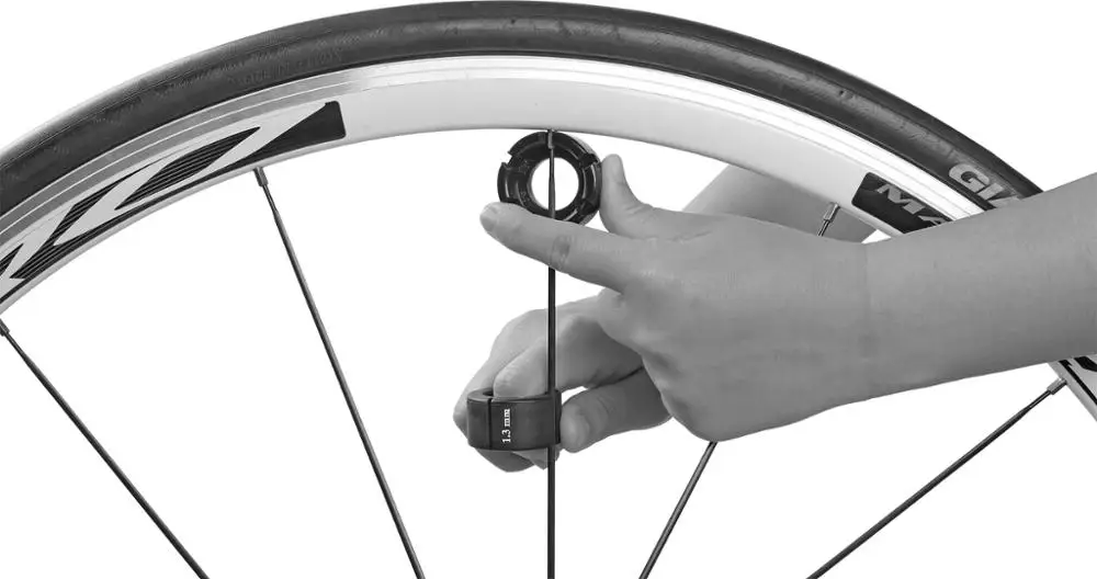 Тайваньский гаечный ключ Super B TB 5501 Aero bike спицевой (Fits0.9/1 1/1 3/1 9 мм) предназначен для