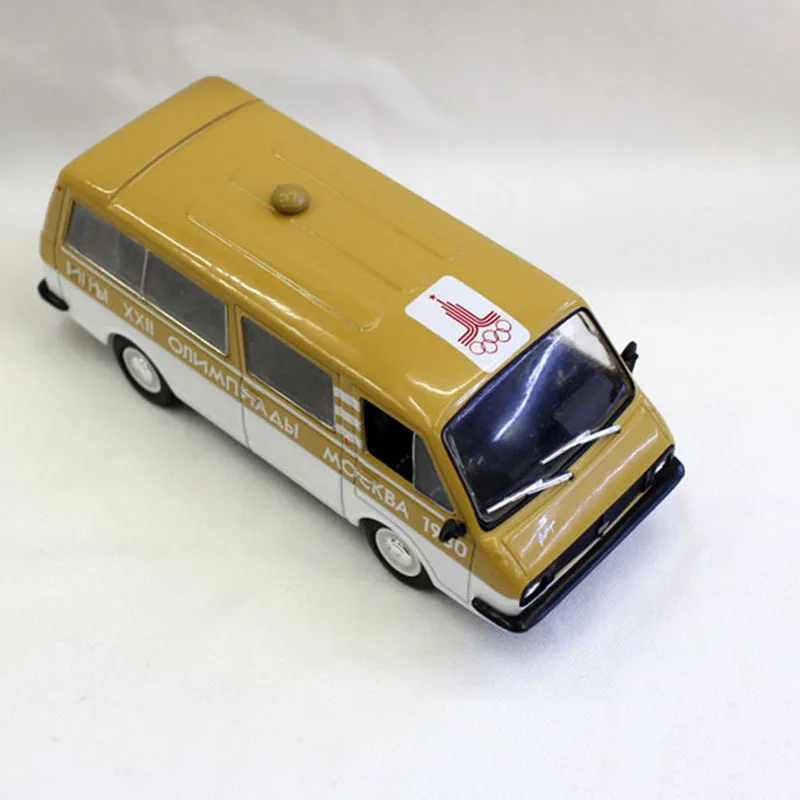 1:43 весы для зимних видов спорта специальные классические России RAF2203 Латвия