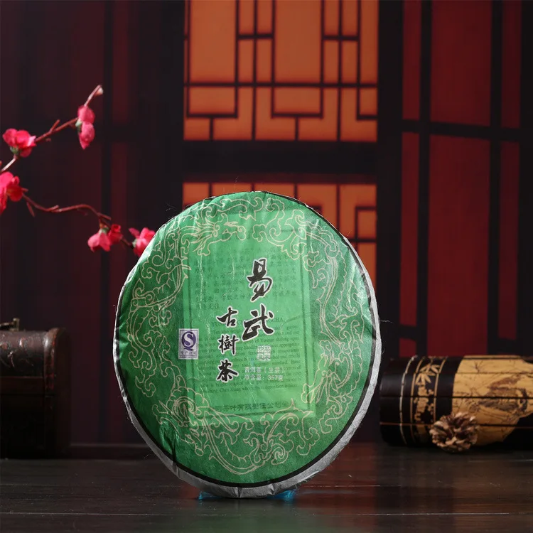 Юньнань Pu'er yi wu zheng shan чистый материал чайные деревья сырой чай Wu Yi Семь чайных