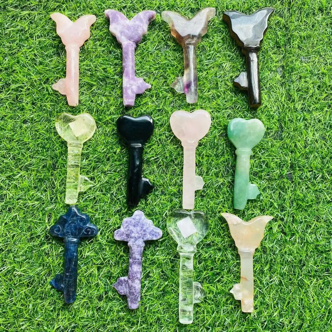 

Free Shipping Wholesale Natural Crystal Higt Quality Hand Carving Crystal Multi-material Heart shaped key for gifts YJL