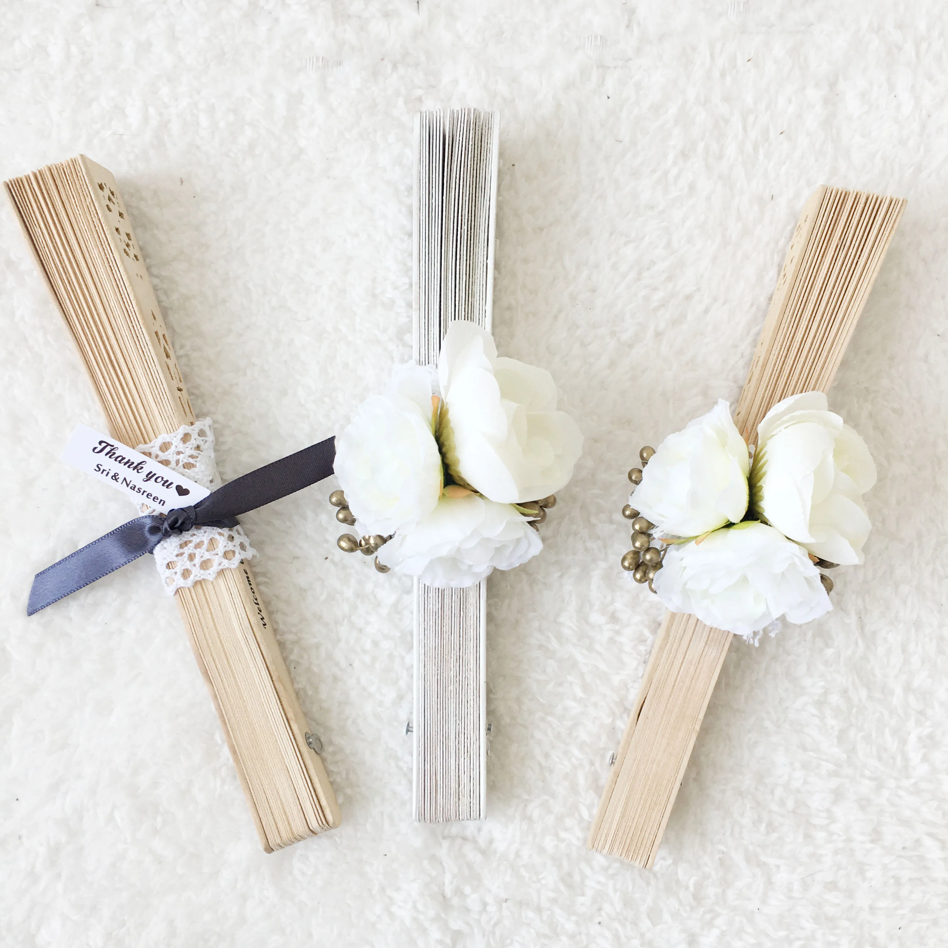 

10pcs Customized wood hand fans photo props wedding favors bride to be party supplies Maid of honor bridesmaid gift for guests