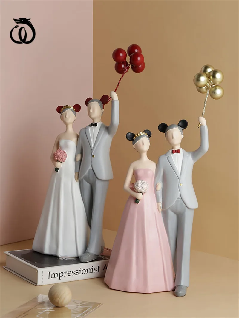 

WU CHEN LONG Nordic Abstract Wedding Couples Art Sculpture Balloon Character Statue Figurine Resin Craft Home Decorations R5940