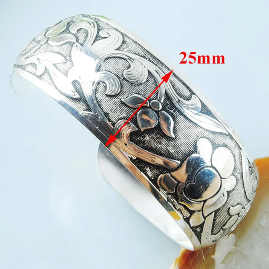

Flowers and Plants Carving Antique Silver color Tibetan Bracelets Women Cuff Bracelets&Bangles Adjustable Charm Jewelry PZ660