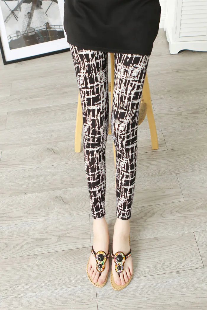 Женские леггинсы с черепами и цветами черные Стрейчевые брюки LG01|Легинсы| |