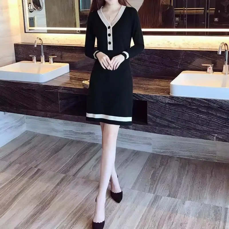 

Women's Spring Autumn Style Dress Women's Long Sleeve Button Patchwork Knitted Elegant Slim Dress SS3588
