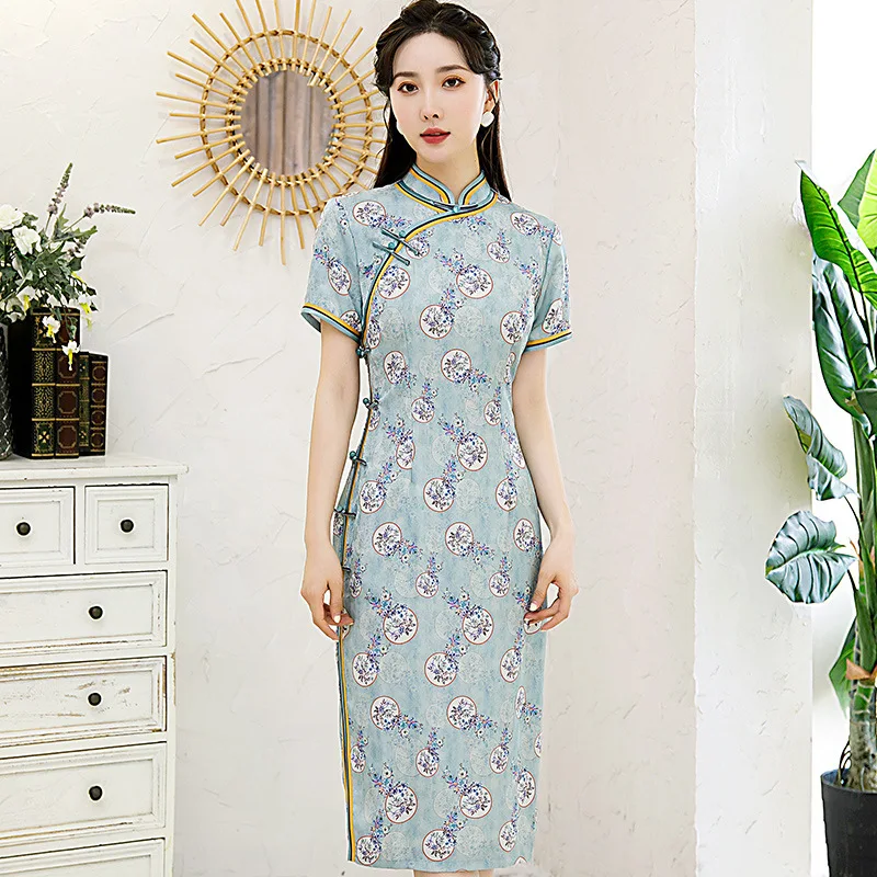 

Sexy Chinese Satin Cheongsam Large Size 3xl Autumu New Lady Qipao Mid Length Bride Wedding Dresses Slim Short Sleeve Vestidos