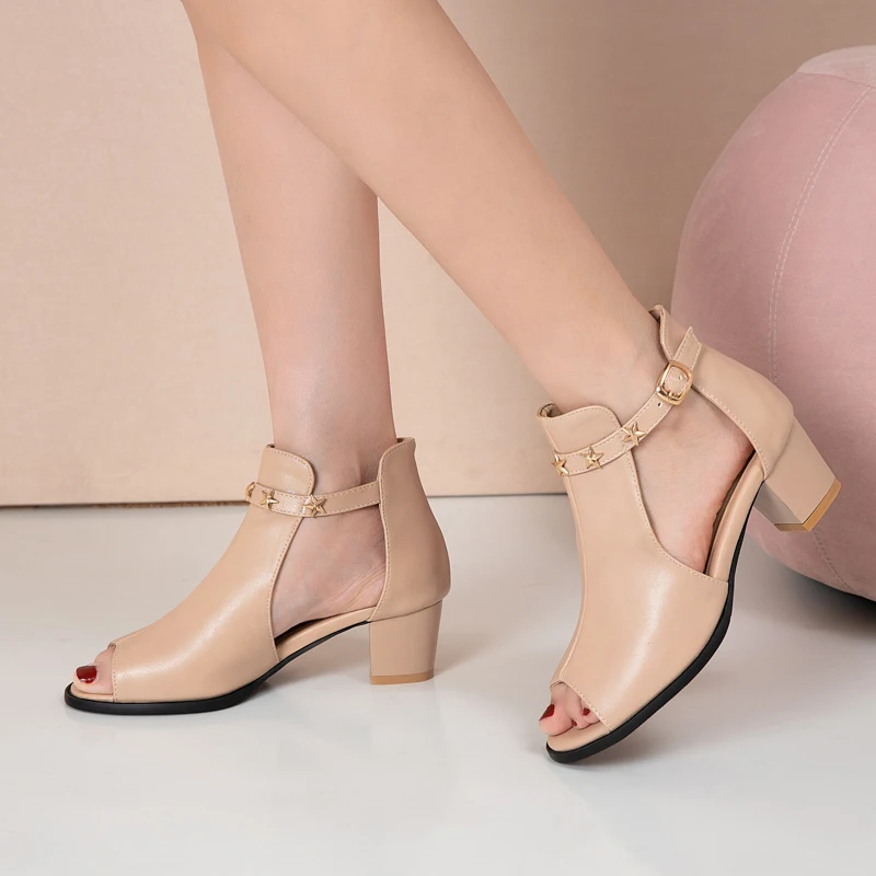 

New Women High Heels Sandals Arrivals Fashion Rivet Korean Style Peep Toe Casual Buckls Strap Solid Cquare With Cover Heel