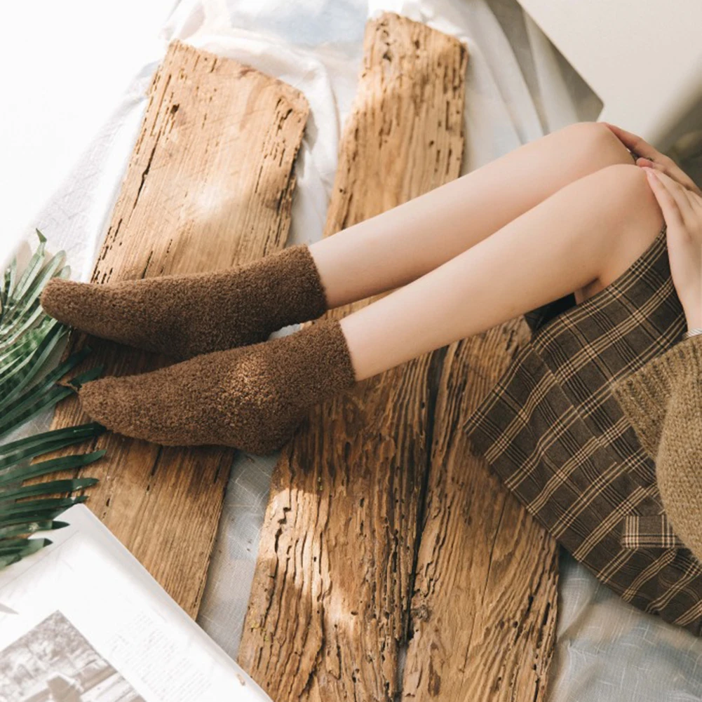 Модные зимние носки женские одноцветные пушистые коралловые флисовые теплые