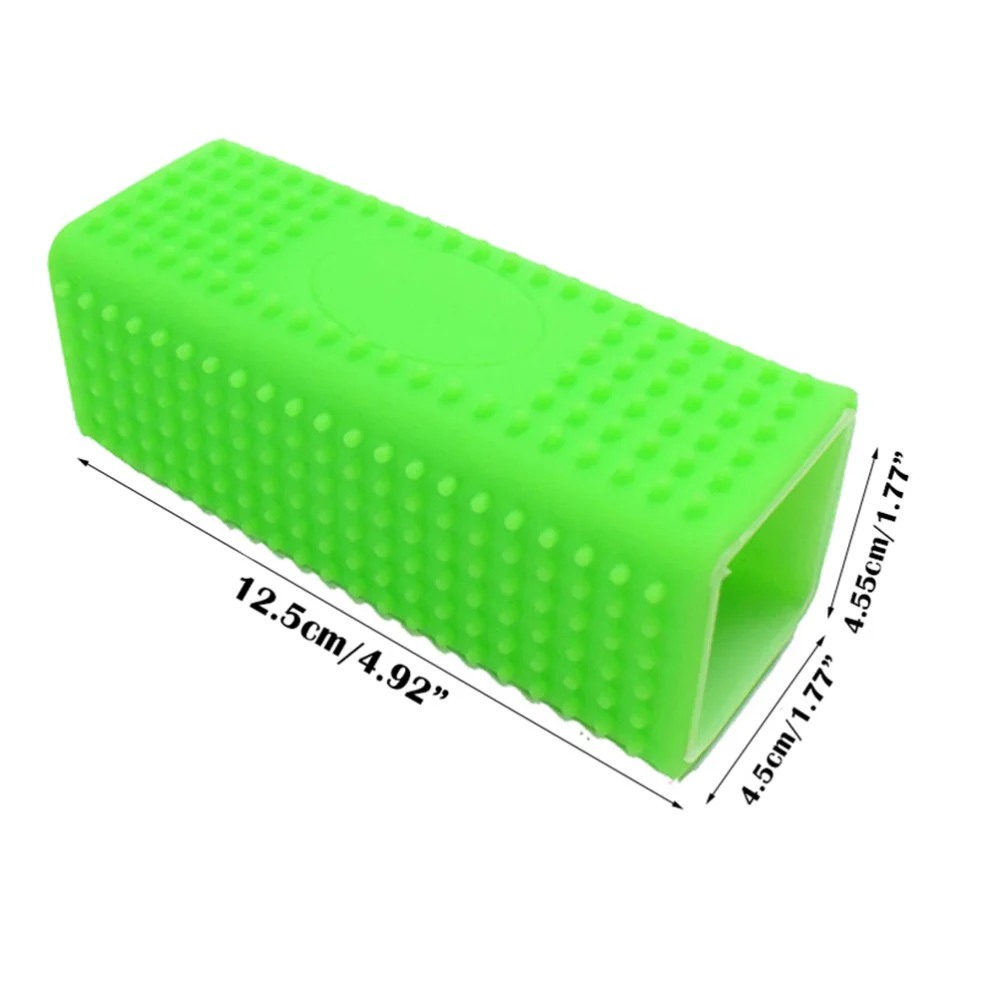 

2Pcs Silicone Pet Hair Remover Hollow Cleaner Brush for Pets Dog Cat (Orange and Green)