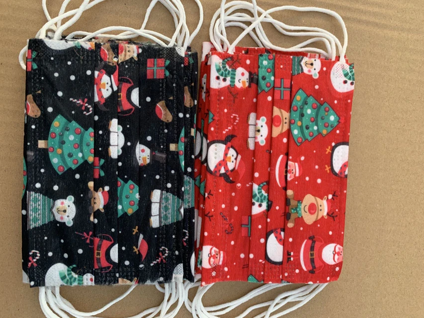 Маска детская одноразовая трехслойная из нетканого материала дышащая |