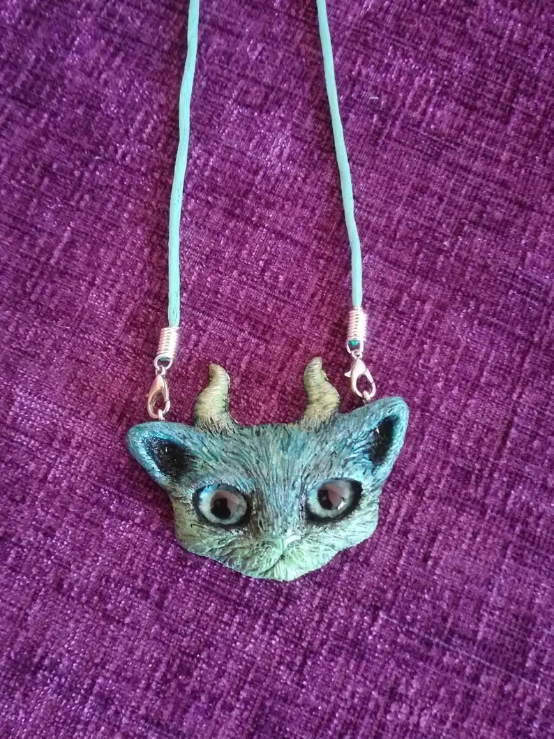 Злой демон дьявол Фэнтези кран Китти киска пурпурная 2 или 3 глаза положительные