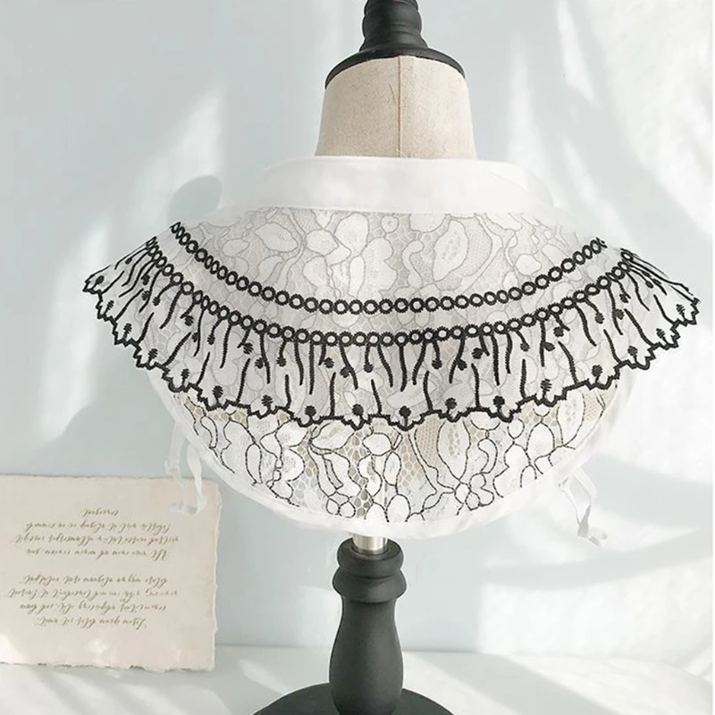 

Women Decorative Lapel Half Shirt Hollow Out Floral Lace Detachable False Collar F42F