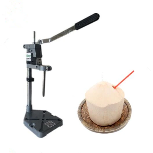 Зеленые инструменты для открытия кокосового ореха нежное кокосовое молоко