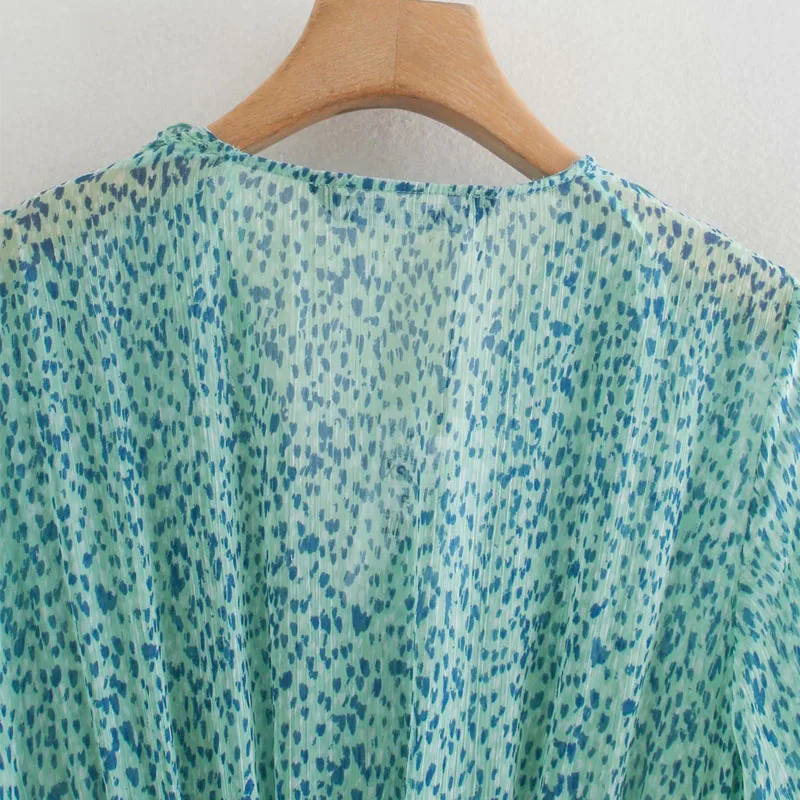 

Retro V-neck Long-sleeved Laminated Casual Vacation ChicWomen's Dress Fashion Sweet Long Fairy Feminine Dress