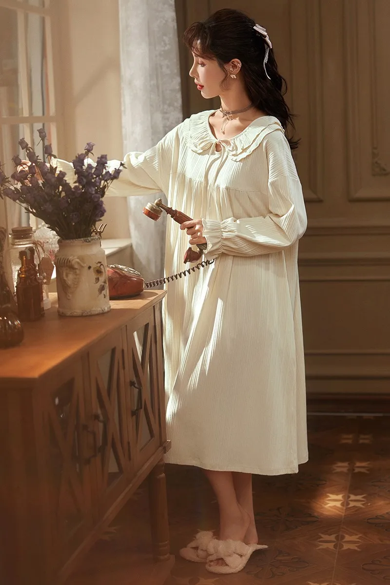 2021 Spring New Sweet Court Style Long Sleeve Cotton Nightdress Women's Loose Leisure Medium Length Nightdress Home Wear