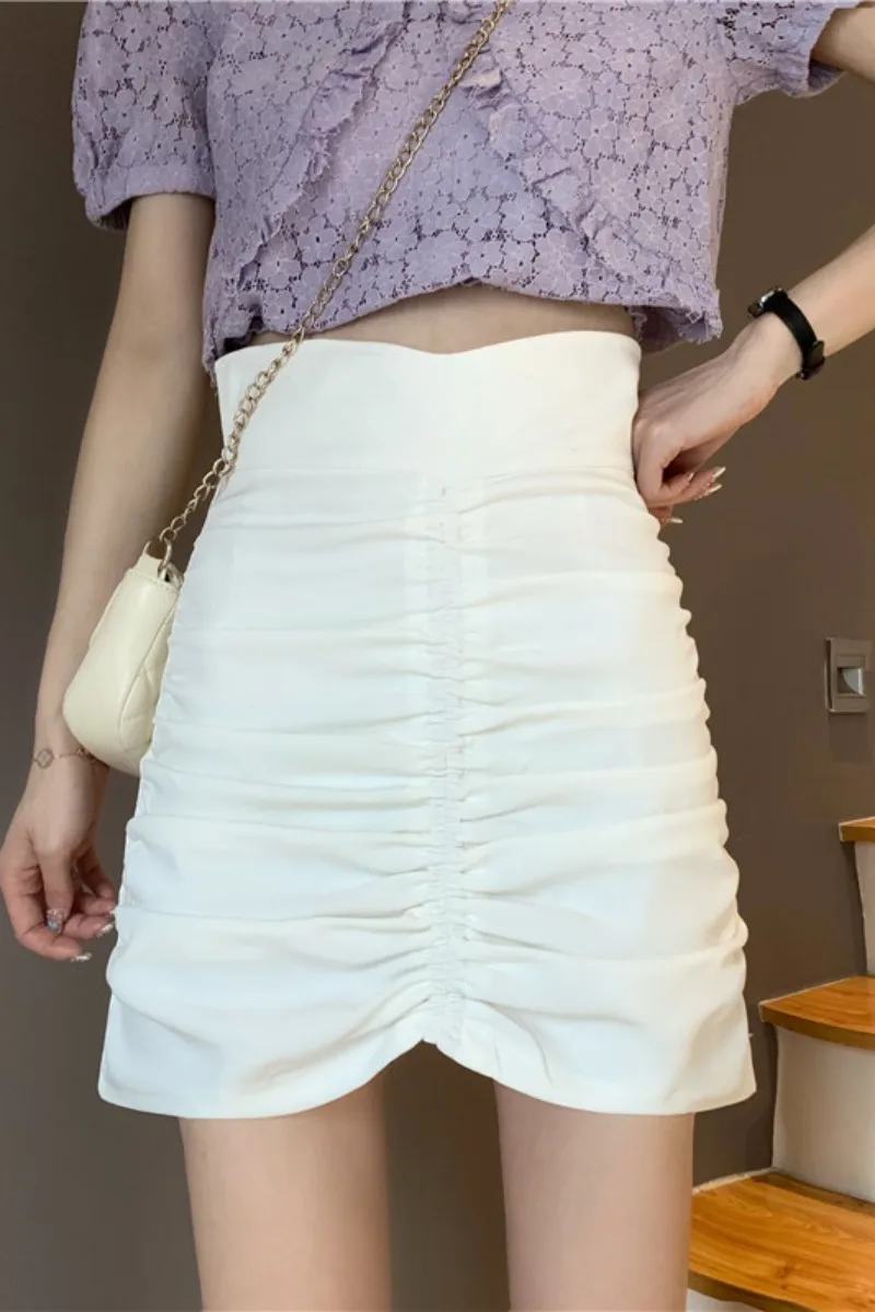 

Spring and summer 2021 new high-waist irregular pleated design is thin and slim, all-match half-length A-line skirt female