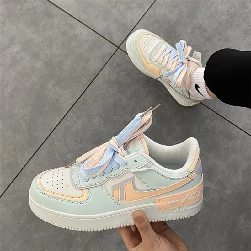 

Женские кроссовки из ПУ кожи, с круглым носком, на шнуровке