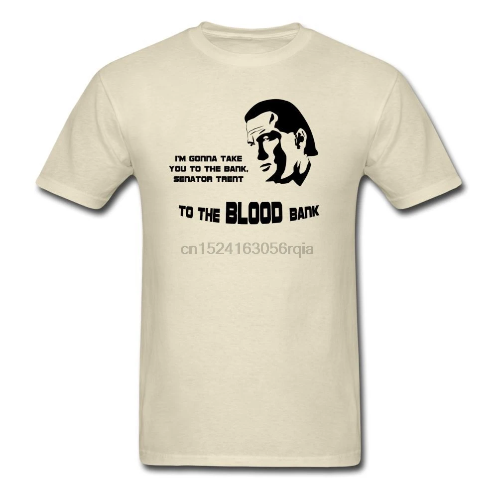Цитата банка крови Стивена Сигала трудно убить футболку. Хлопковая футболка с