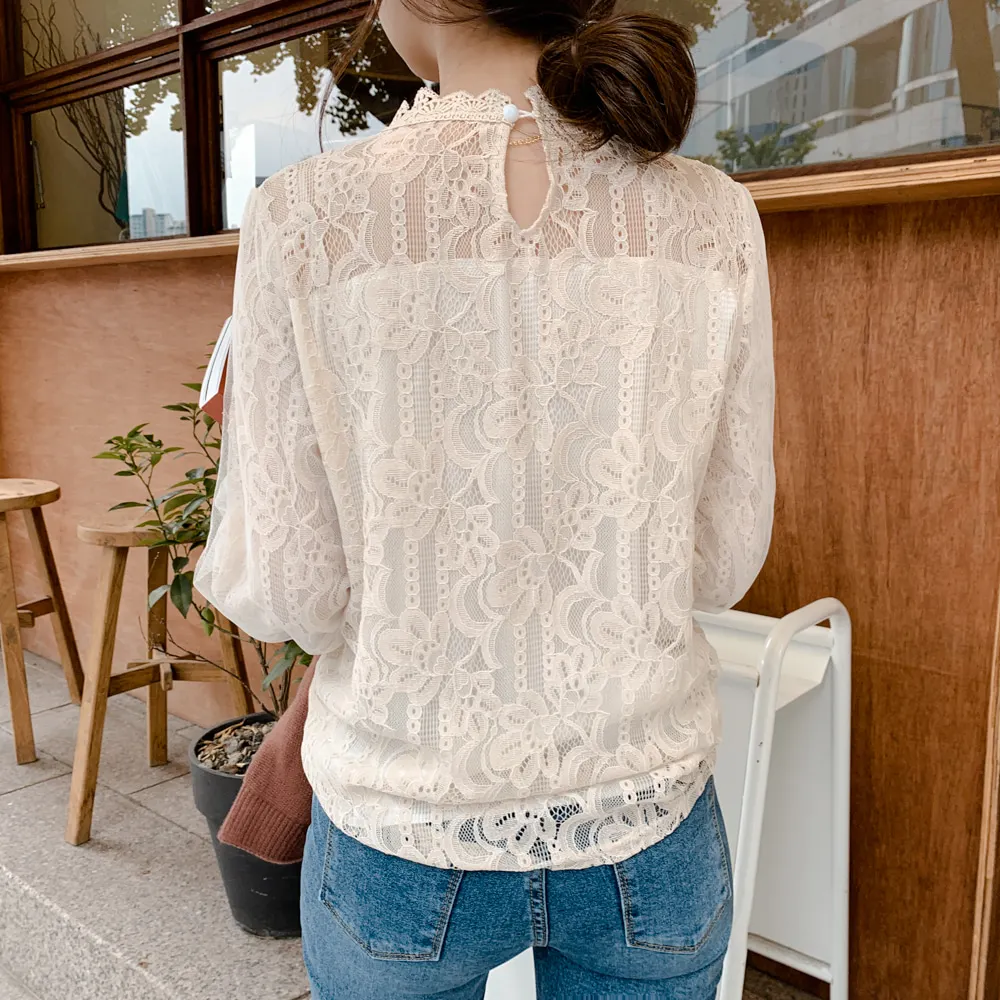

New fashion Women lace blouse Korea fashion Stitching Mesh Tops Elegant Lantern sleeve White Chiffon shirt Blusa