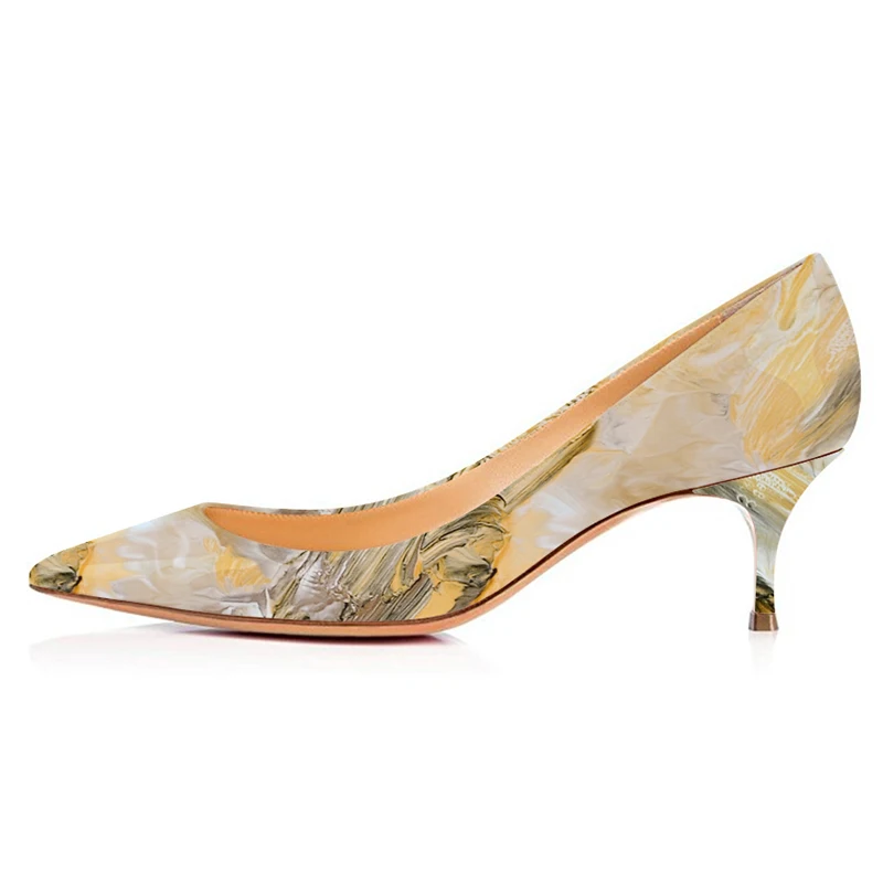 Туфли-лодочки женские на низком каблуке тонкий заостренный носок рисунок