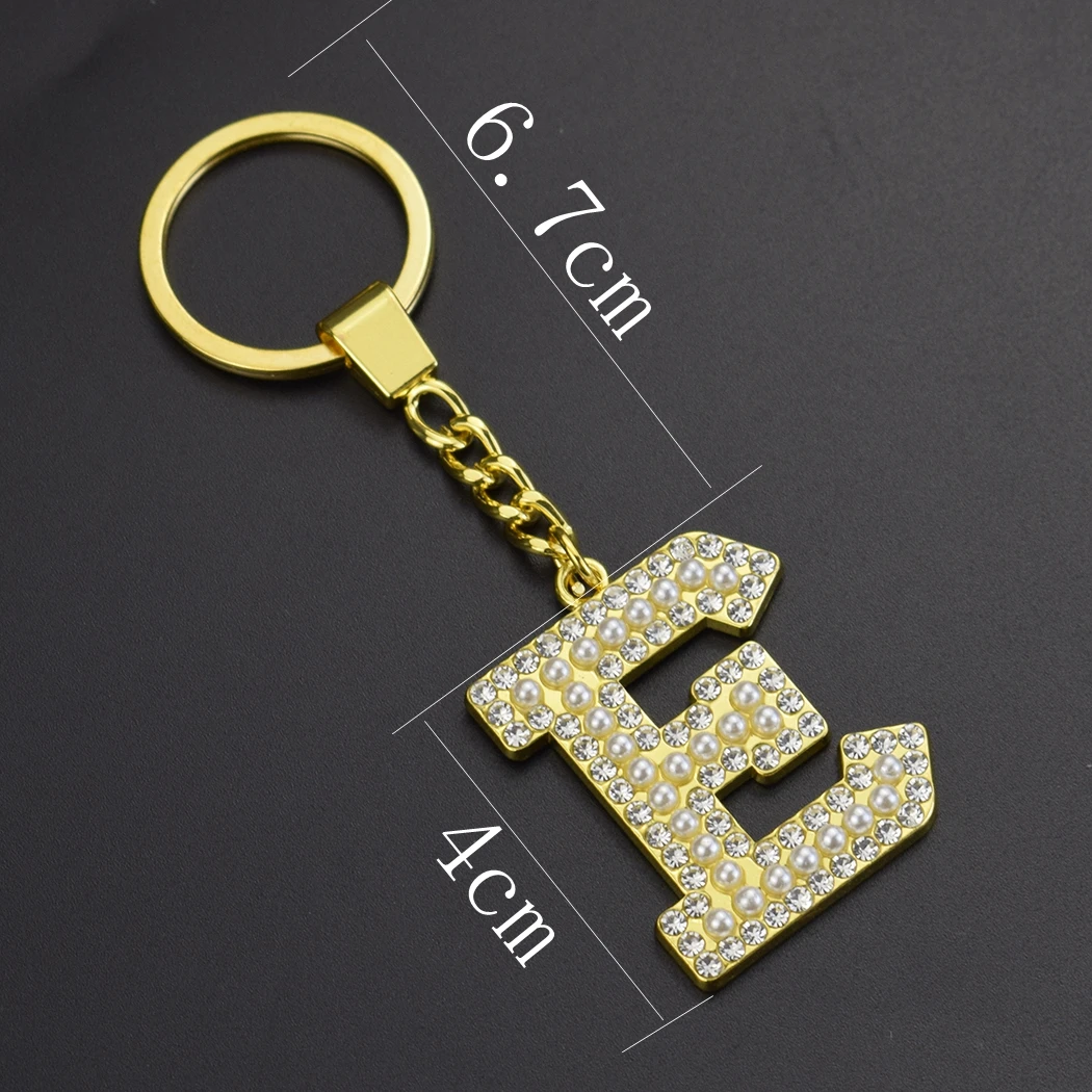 

Exquisite Pearl Crystal 26Letter Keychain Initial Name Letter Keyring Jewelry Fashion Men Women Car Keychain Accessories Pendant