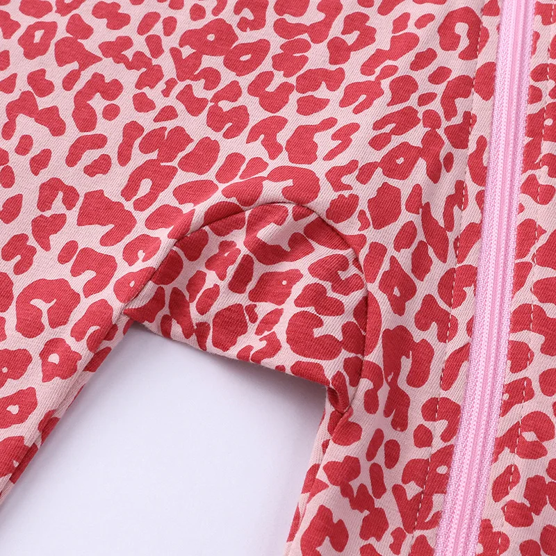 Детский хлопковый комбинезон на молнии с коротким рукавом| |