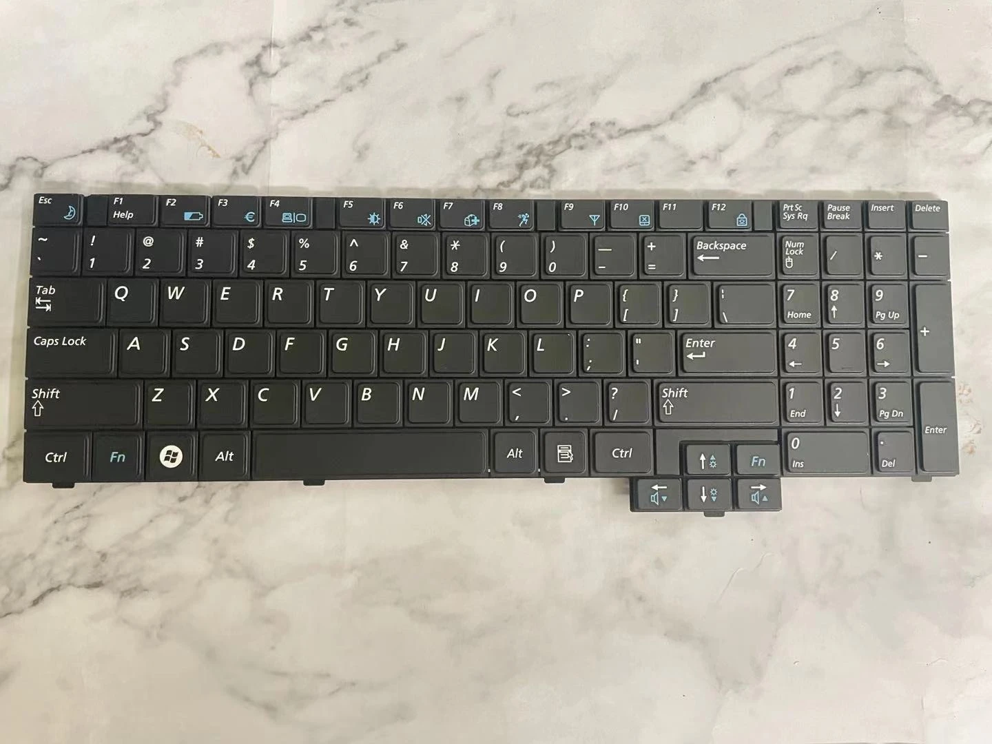 Новинка Клавиатура для ноутбука Samsung NP R525 R519 R719 R618 R538 P580 R528 R530 R540 R620 R517 R523 RV508