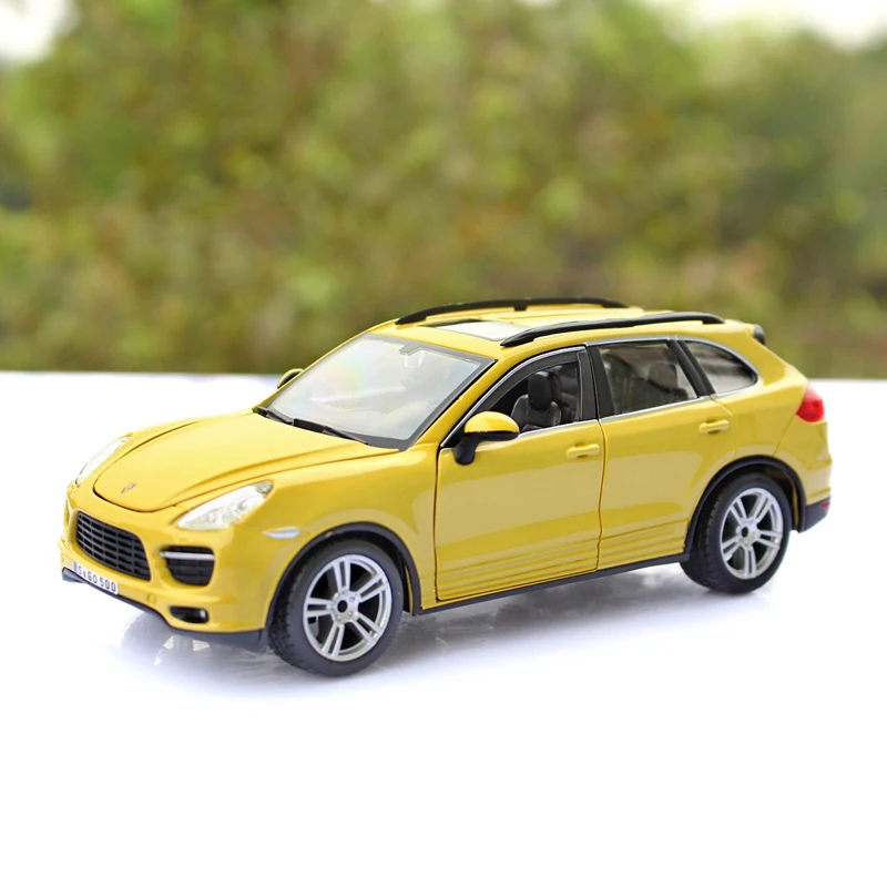 Bburago 1:24 Porsche Cayenne моделирование сплава Модель автомобиля ремесла украшения Коллекция игрушек инструменты подарок