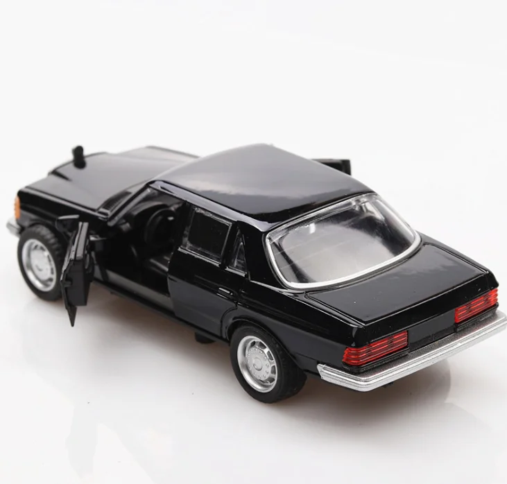 1/36 классическая модель автомобиля E-class W123 в стиле ретро с 2 дверями детские