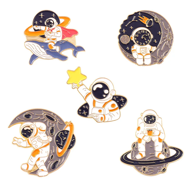 

Cartoons Astronaut Enamel Brooches Lapel Pins Women's Anime Badges For Backpack Metal Hijab Pins Vintage Brooch For Clothes