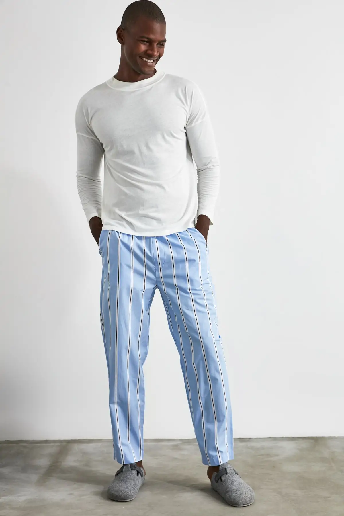 

Trendyol Striped Woven Sleepwear Six THMAW21PJ0007
