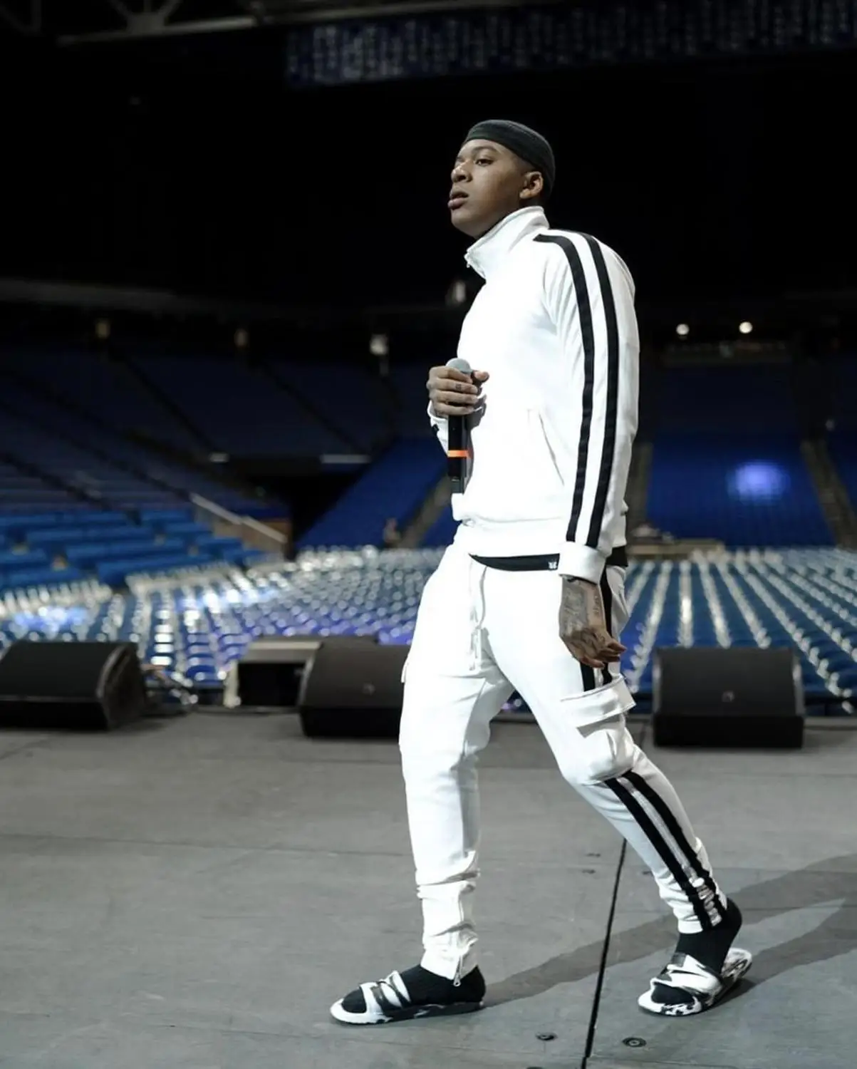 

Новый Красочный клетчатый мужской повседневный комплект молнии осенний спортивный костюм, мужской свитшот с карманами, модные куртки, мужс...