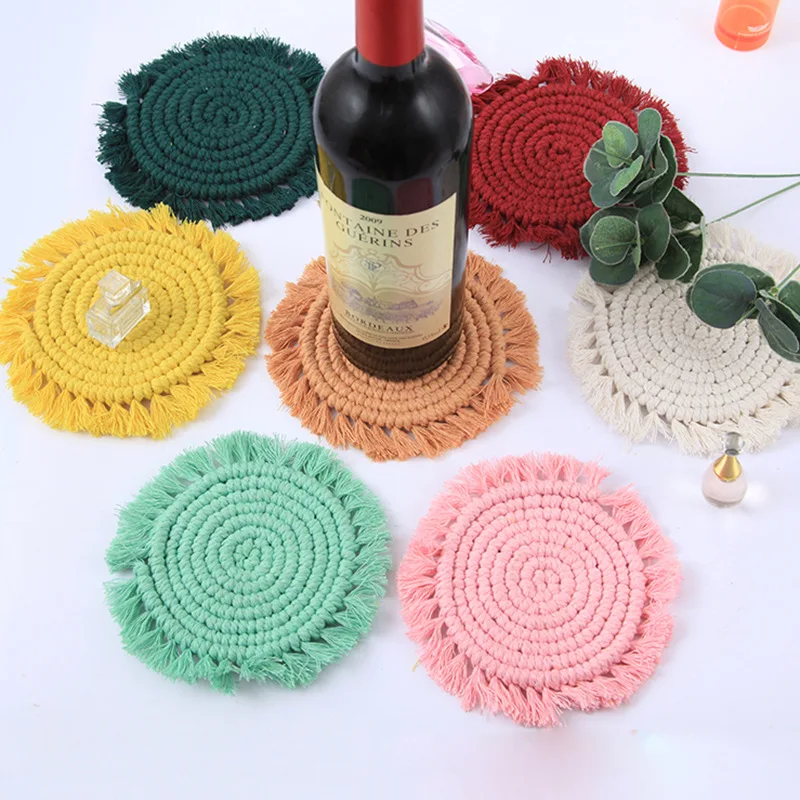 

Boho Round Place Mats Hand Woven Colorful Rustic Cafe Wedding Farmhouse Table Mats Heat Resistant Red Wine Place Mat